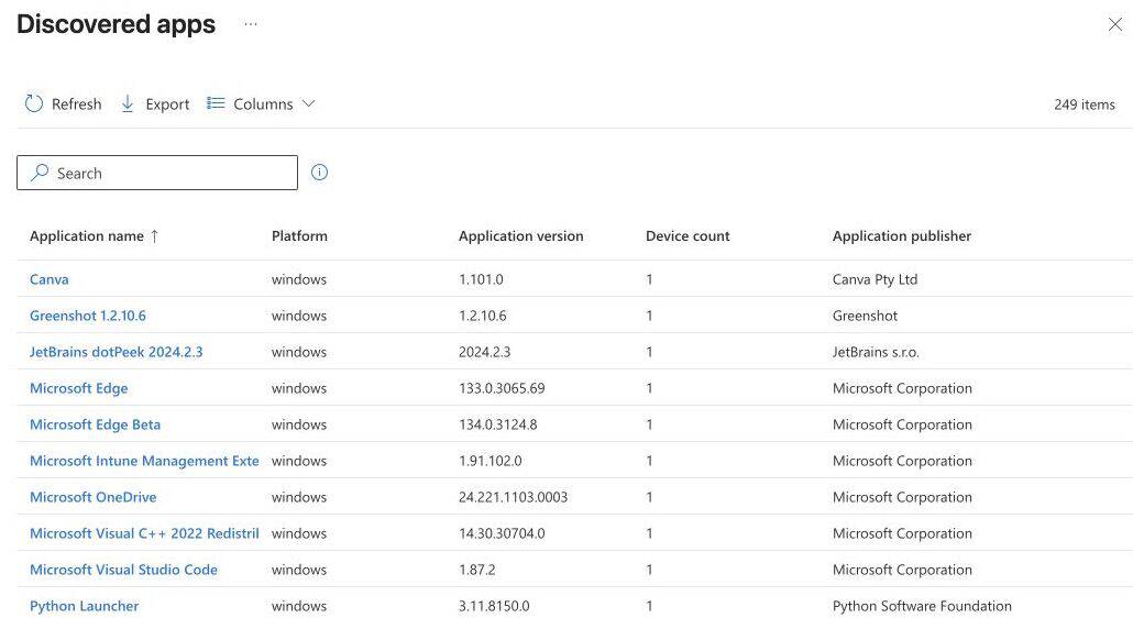 Microsoft Intune Discovered apps inventory showing application names, versions, device counts, and publishers